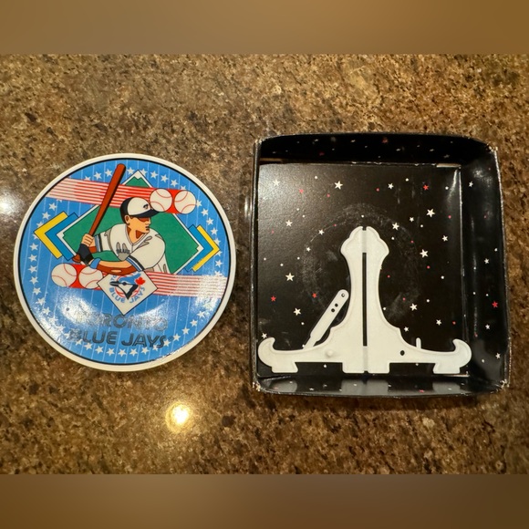 Vintage Sports impressions Toronto Blue Jays Collector Plate 4” 1993 With Easel - Picture 4 of 4
